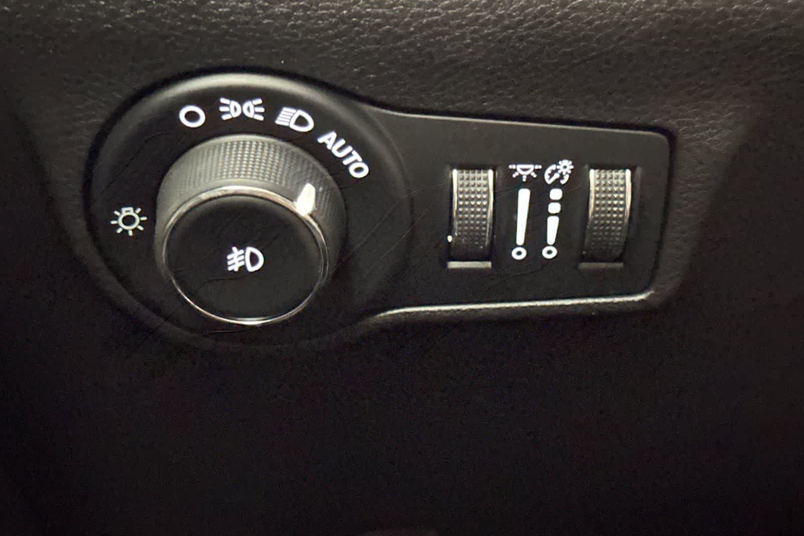 Used 2024 Jeep Compass Limited AWD/4WD image 33