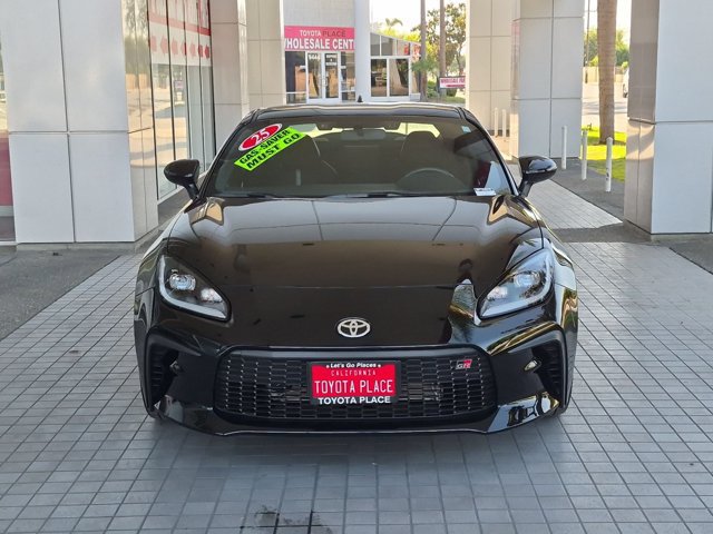 Used 2025 Toyota GR86 Premium w/ ALL Weather Mat Package (TMS) RWD image 2