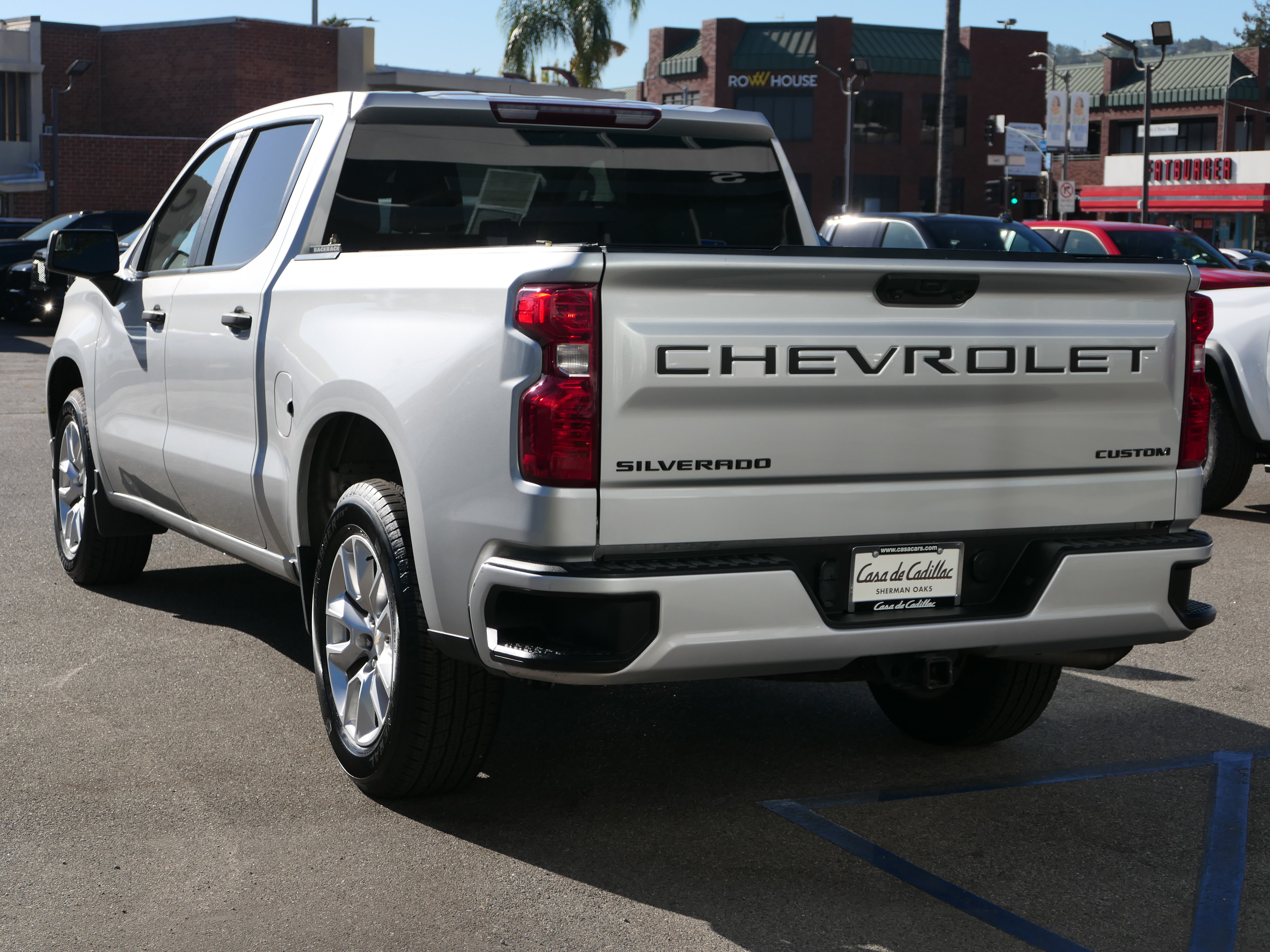 Used 2022 Chevrolet Silverado 1500 Custom w/ LPO, Dark Essentials Package RWD image 3