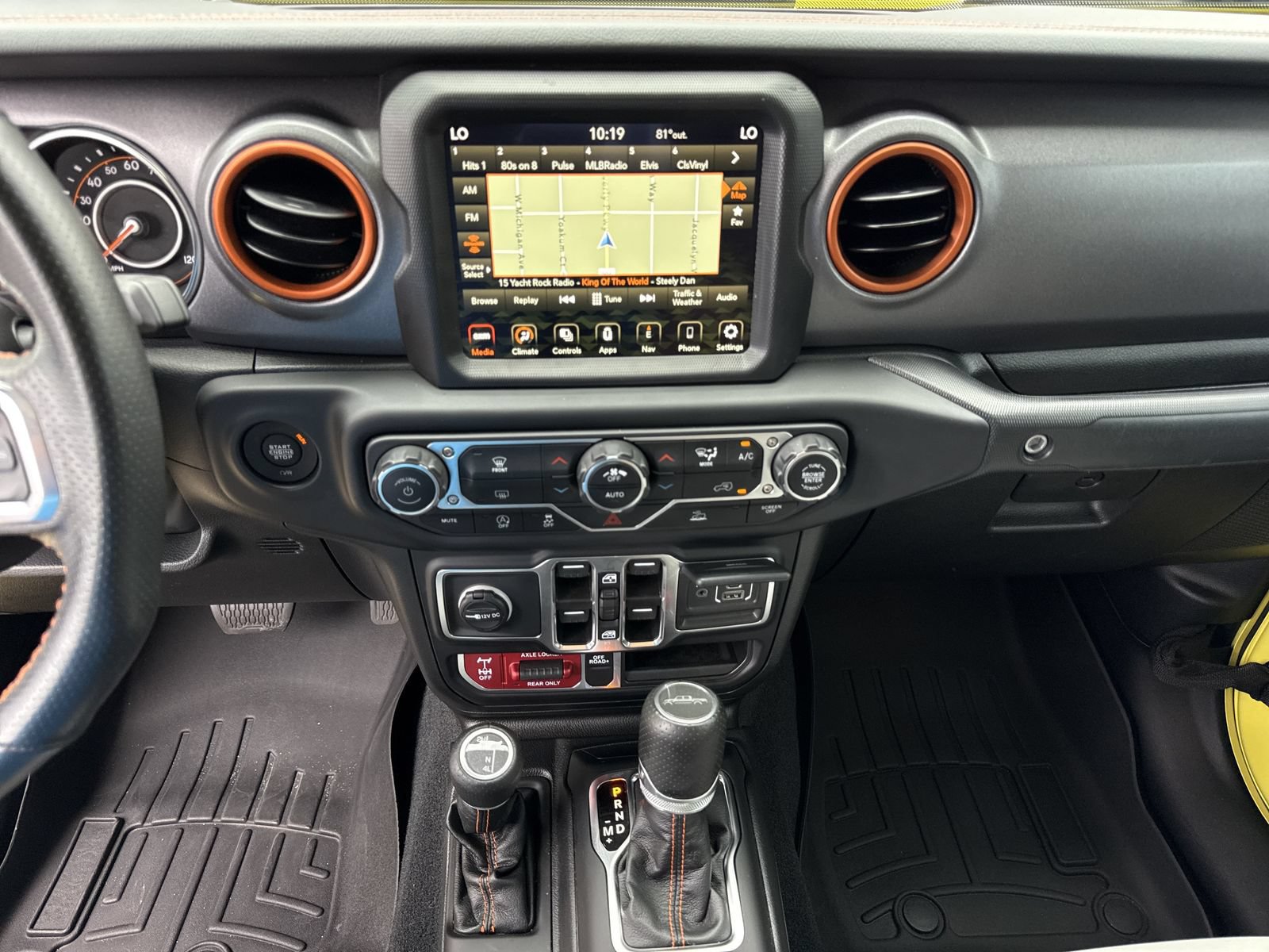 Used 2023 Jeep Gladiator Mojave w/ Trailer Tow Package AWD/4WD image 29