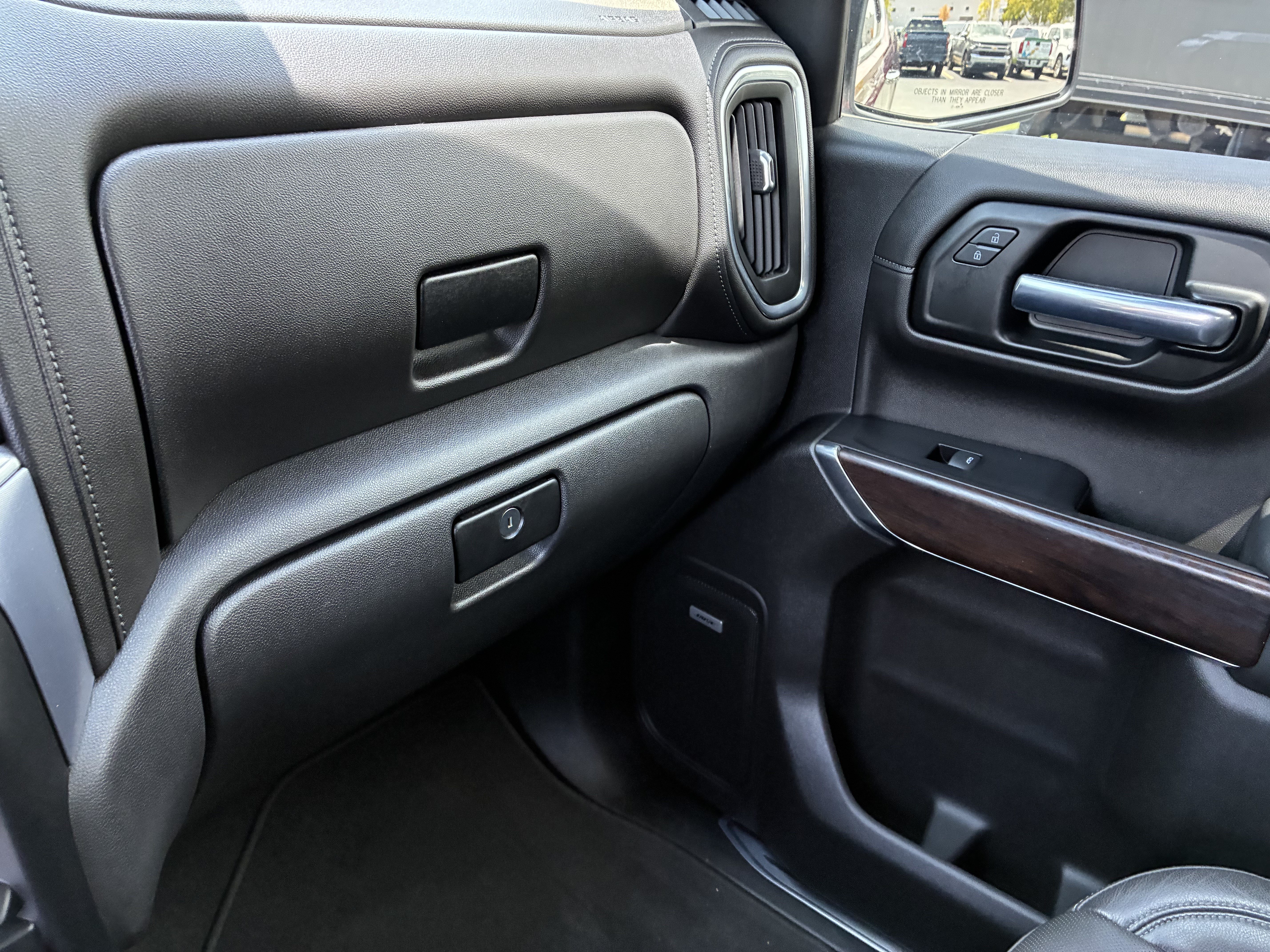 Used 2019 GMC Sierra 1500 SLT w/ SLT Premium Package AWD/4WD image 37