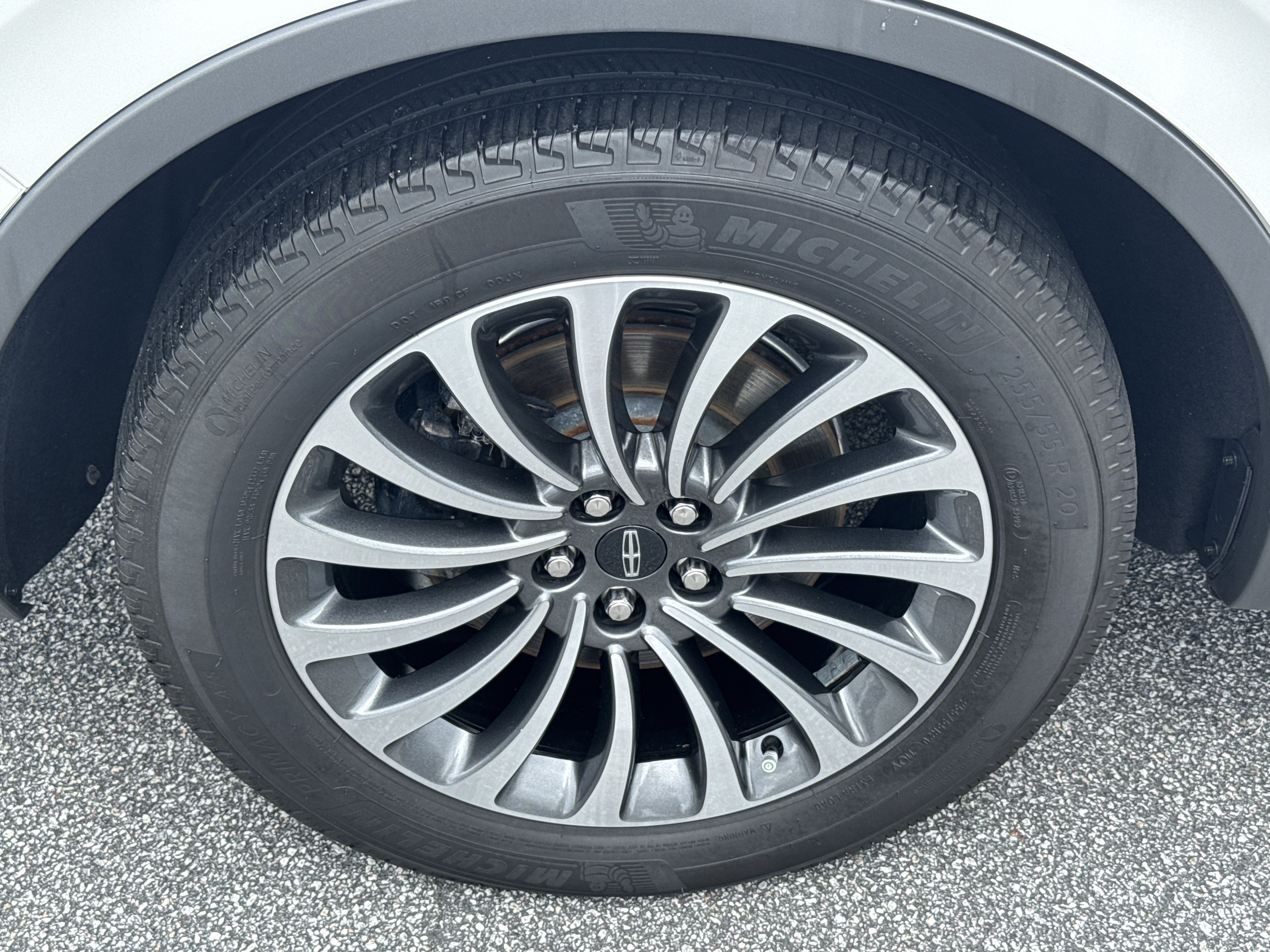 Used 2023 Lincoln Aviator Reserve w/ Equipment Group 201A RWD image 21