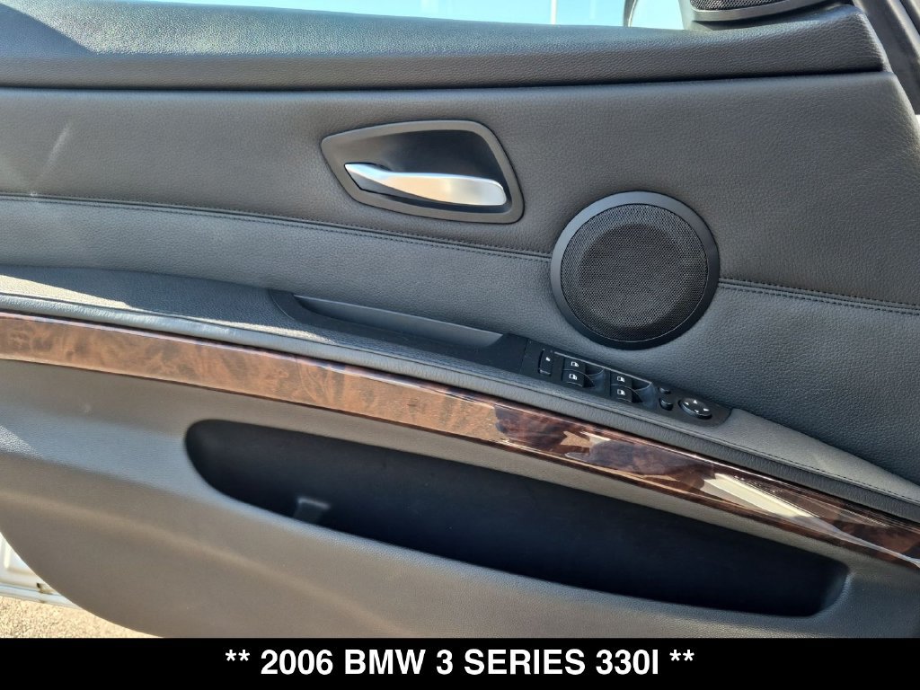 Used 2006 BMW 330i Sedan RWD image 25