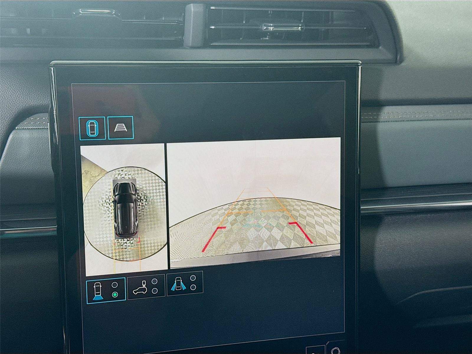 New 2026 GMC Terrain AT4 w/ Convenience Package III AWD/4WD image 8