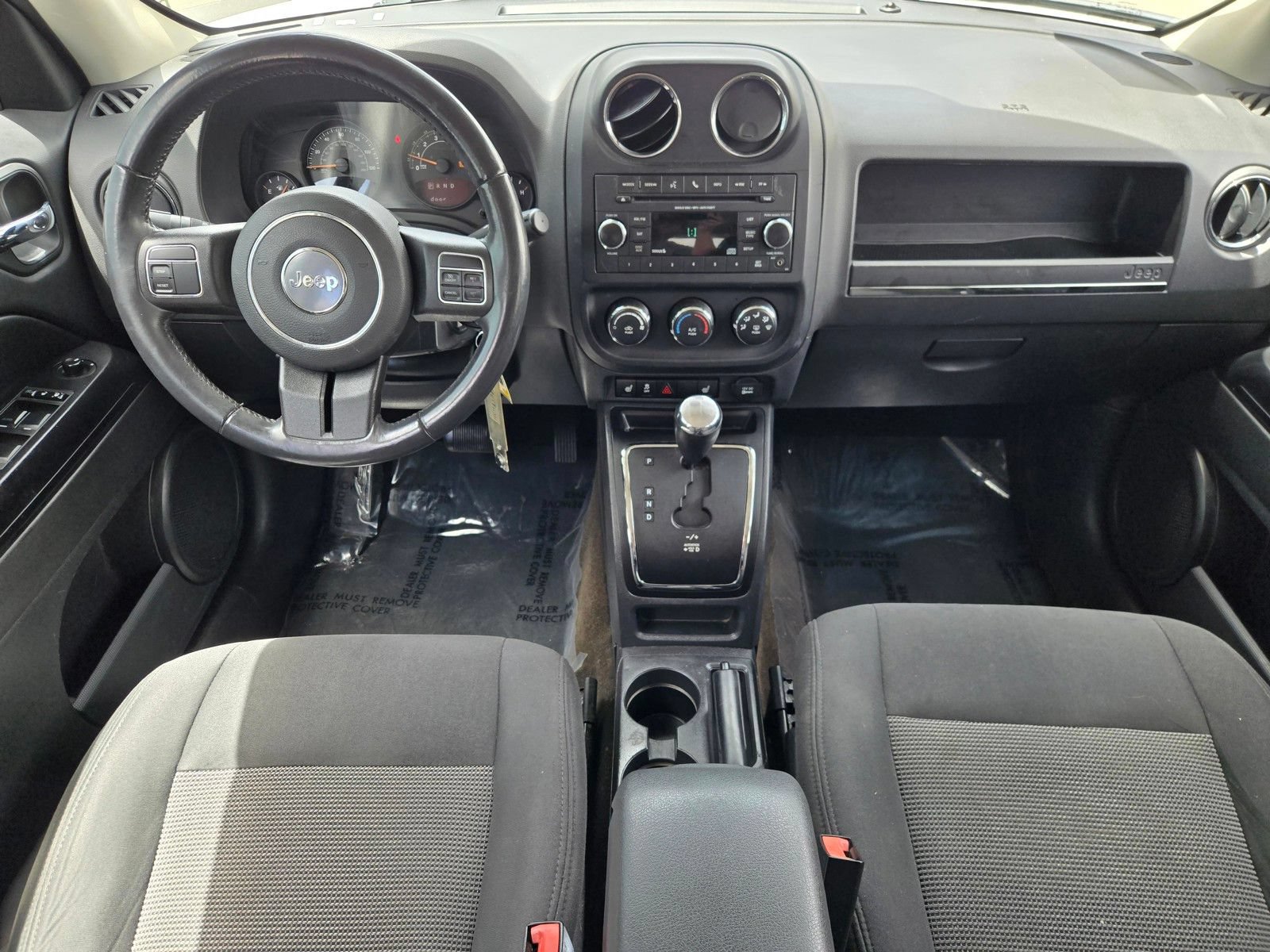 Used 2017 Jeep Patriot Latitude AWD/4WD image 14