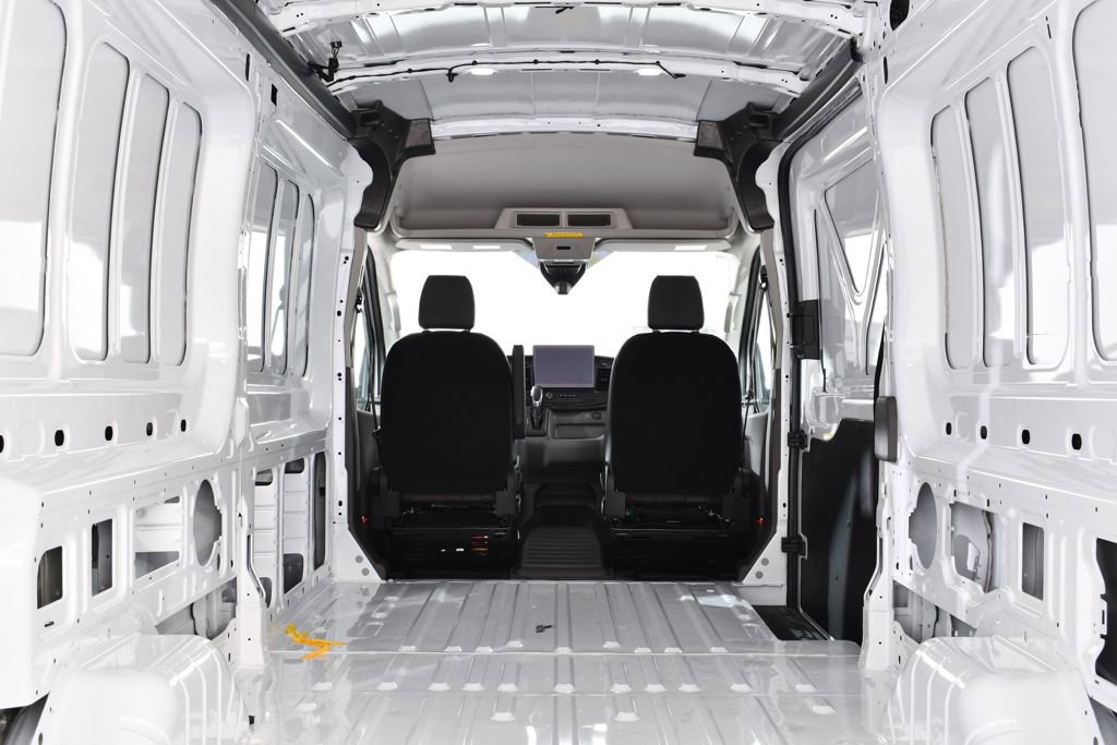New 2026 Ford Transit 250 148 Medium Roof RWD image 19