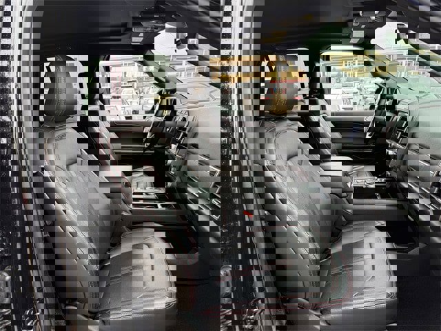 Used 2021 Ford Expedition Limited image 31