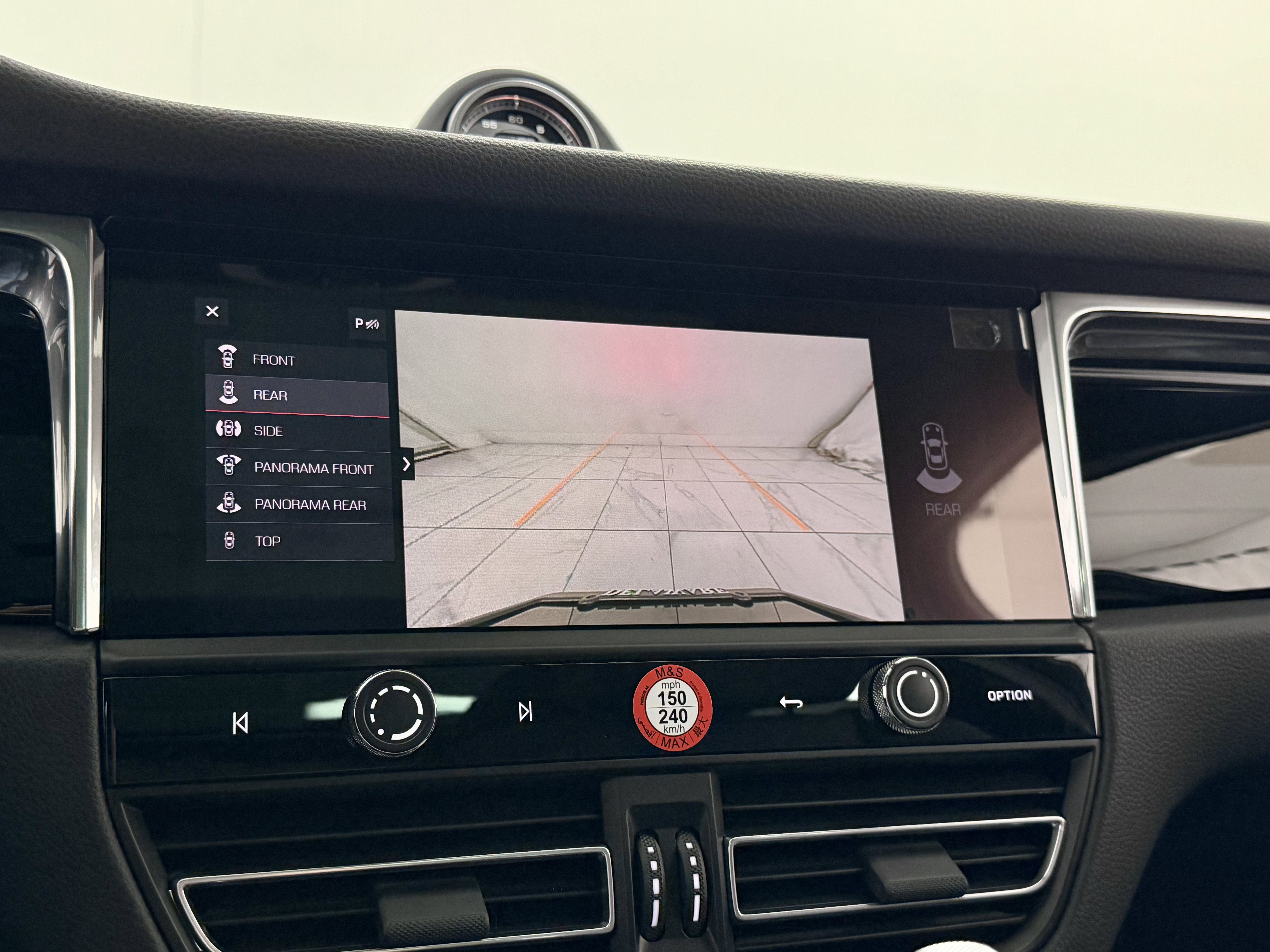 New 2026 Porsche Macan image 44