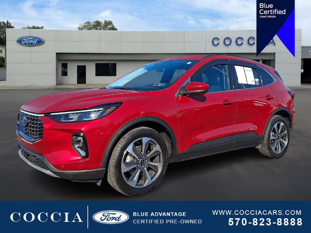 Certified 2023 Ford Escape Platinum AWD/4WD image 1