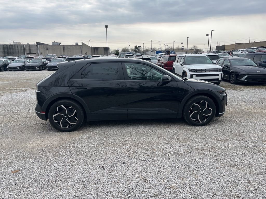 Used 2024 Hyundai Ioniq 5 SE image 7