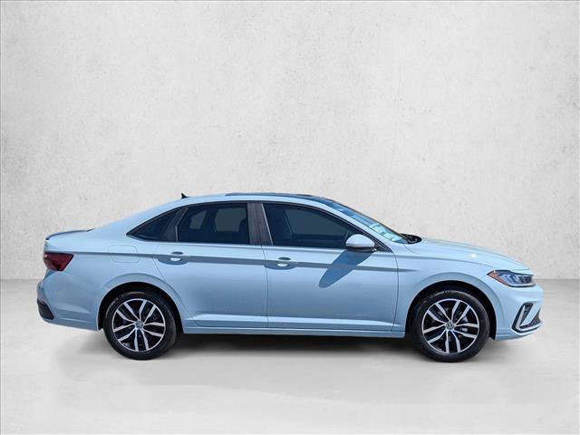 New 2026 Volkswagen Jetta SE FWD image 4