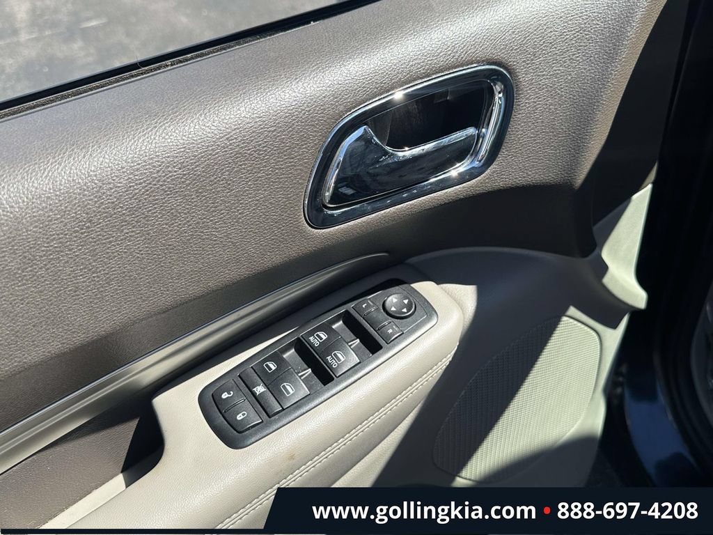 Used 2013 Dodge Durango SXT AWD/4WD image 16