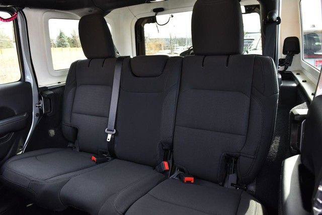 Used 2020 Jeep Wrangler Unlimited Sahara w/ Cold Weather Group image 23