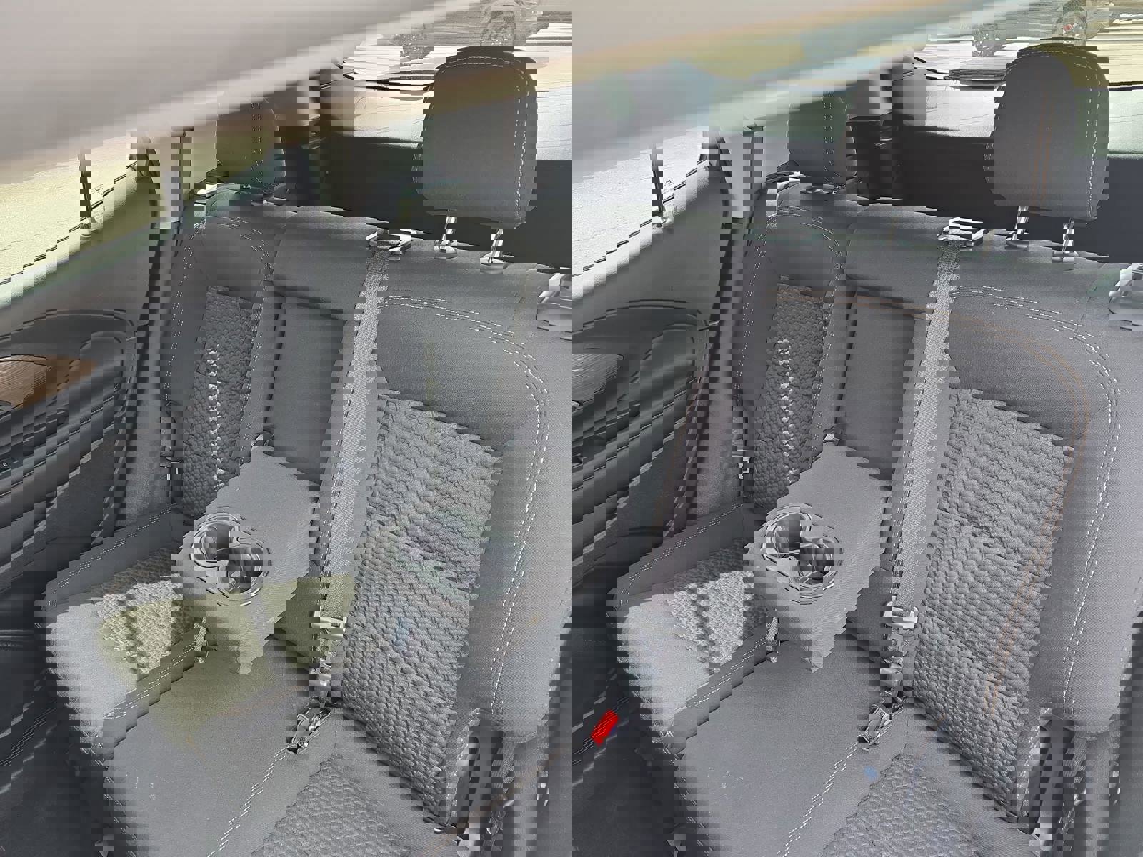 Used 2021 GMC Terrain SLE w/ Driver Convenience Package image 15