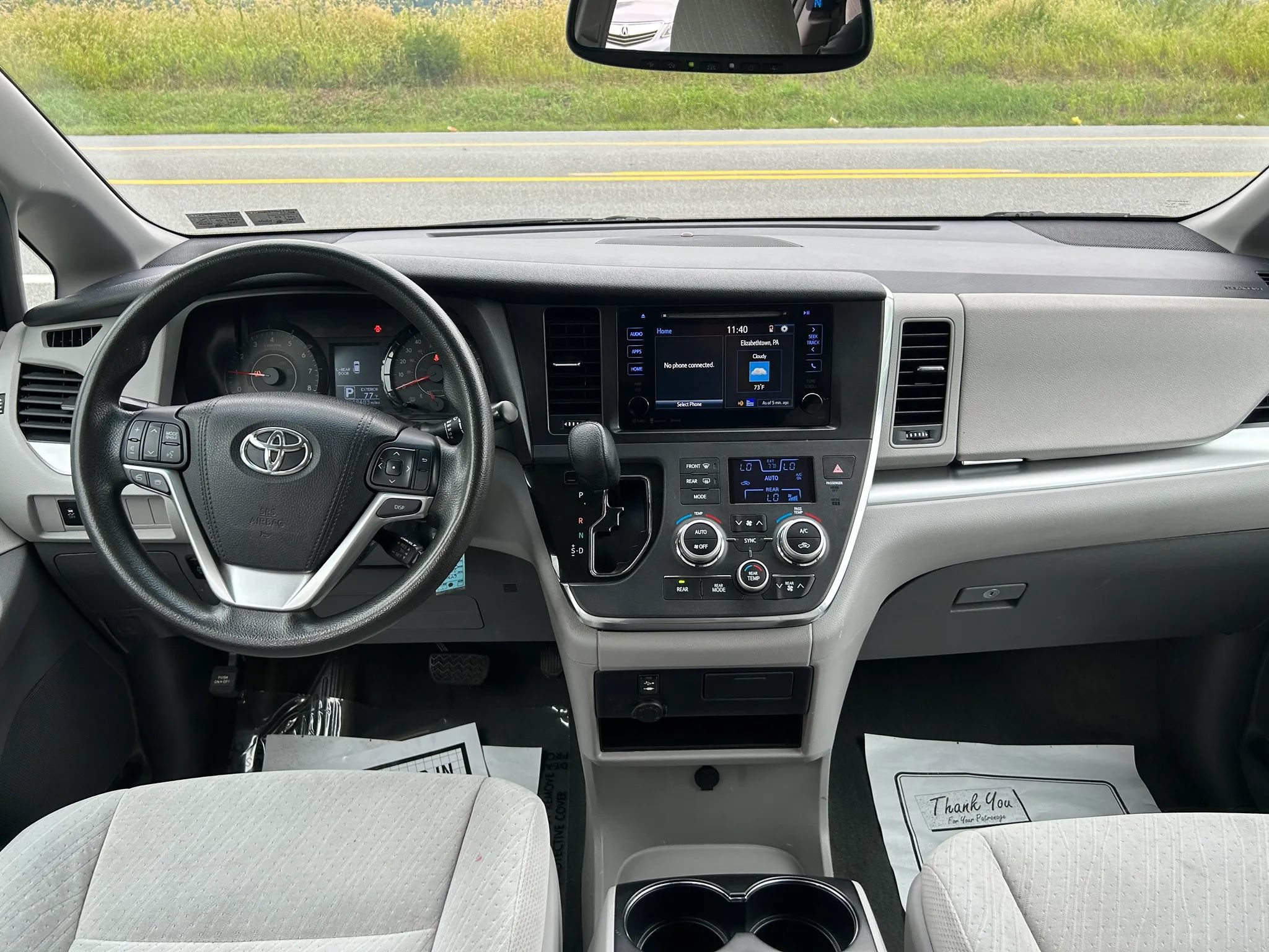 Used 2017 Toyota Sienna LE FWD image 27