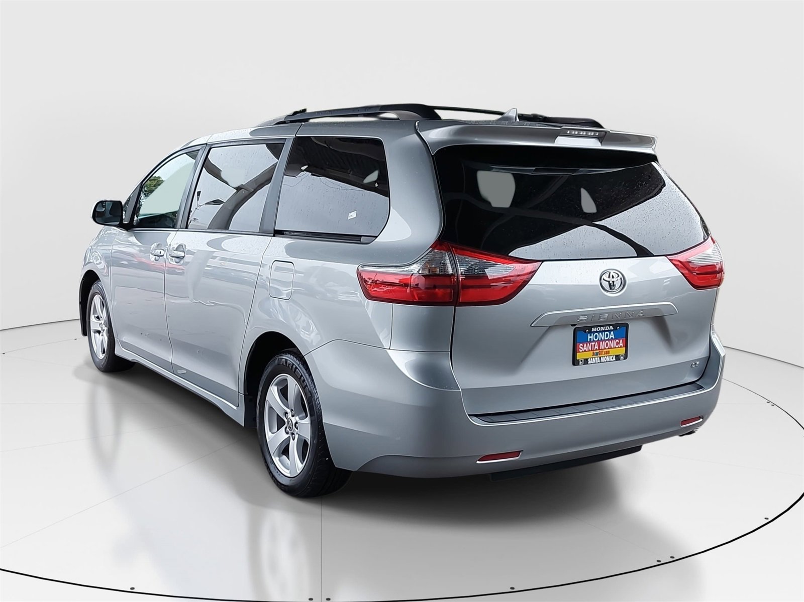 Used 2020 Toyota Sienna LE image 7