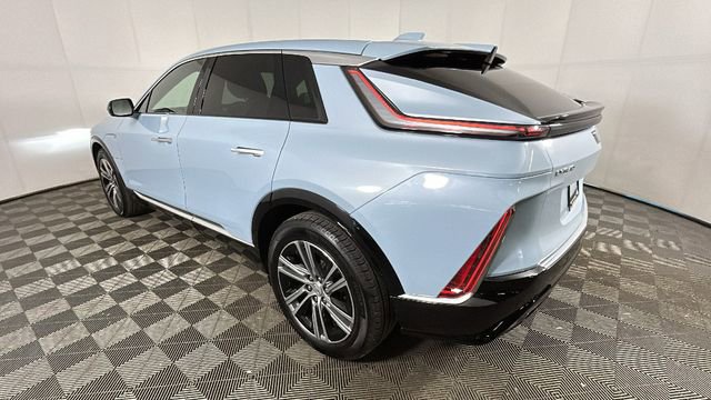 Used 2024 Cadillac Lyriq Tech AWD/4WD image 5