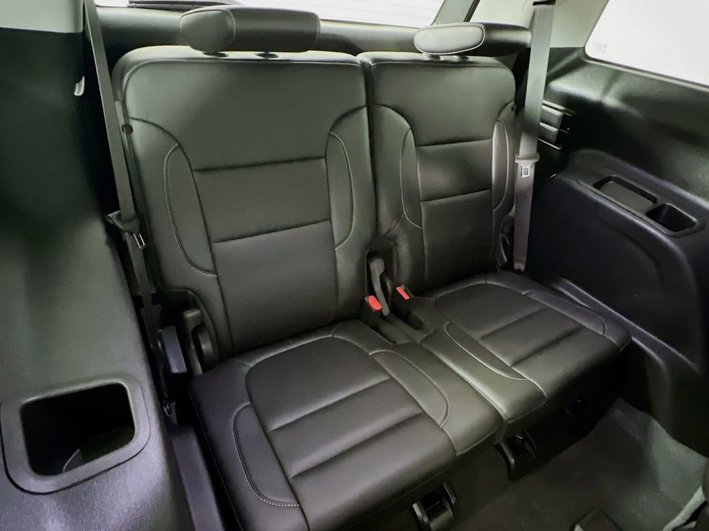 Used 2023 GMC Acadia SLT w/ Technology Package image 28