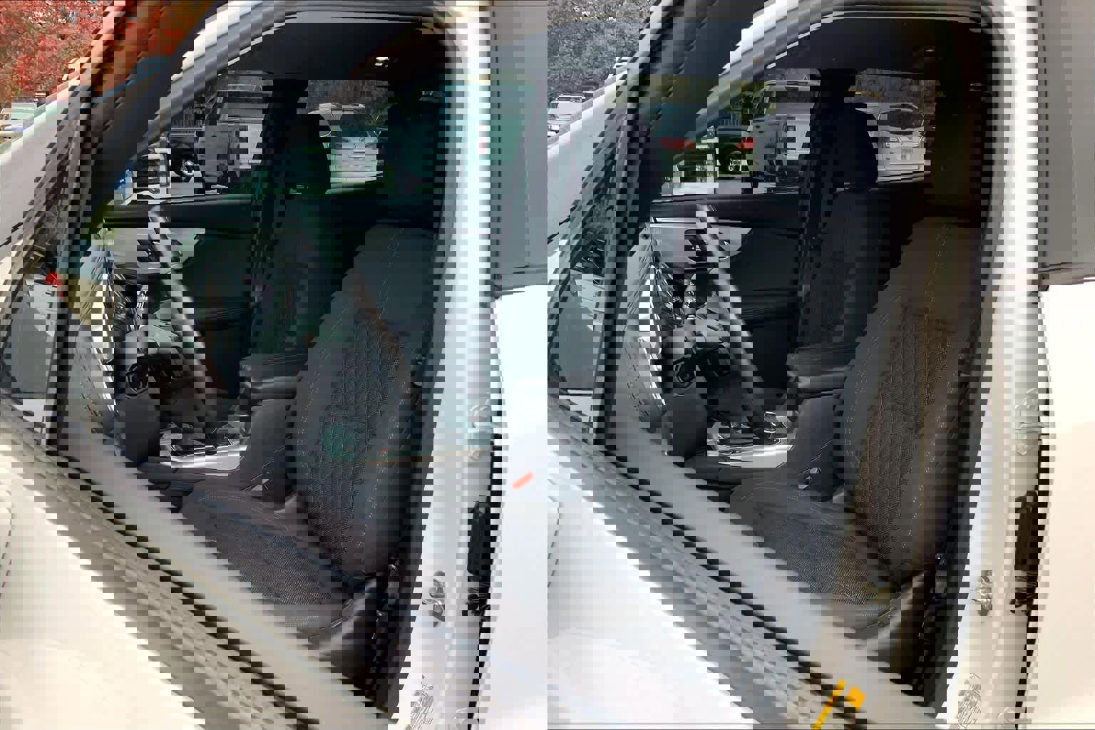 Used 2020 Chevrolet Blazer LT image 8