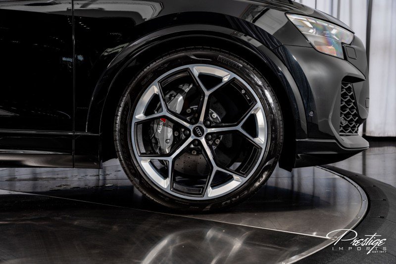 Used 2025 Audi RS Q8 performance image 22