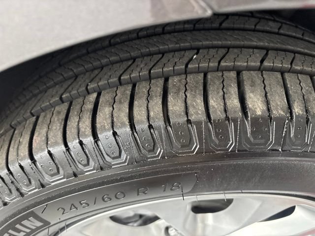 Used 2023 Chrysler Pacifica Touring-L w/ Uconnect Theater Family Group AWD/4WD image 50
