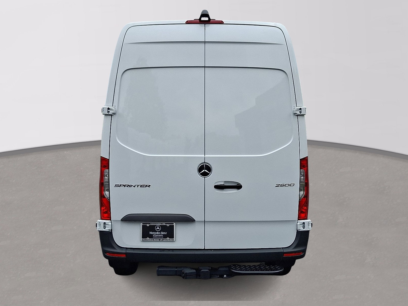 Used 2025 Mercedes-Benz Sprinter 2500 image 5