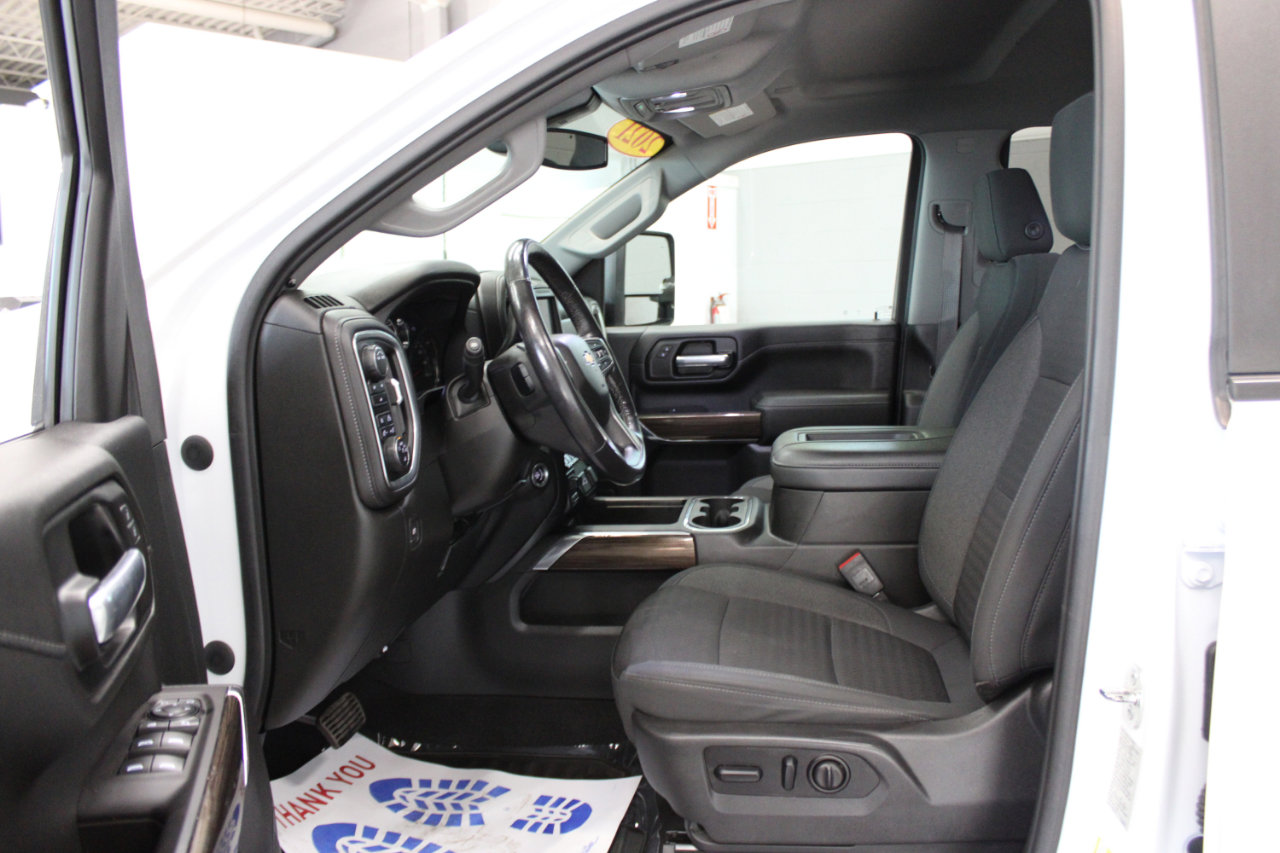 Used 2021 Chevrolet Silverado 2500 LT w/ Convenience Package image 9