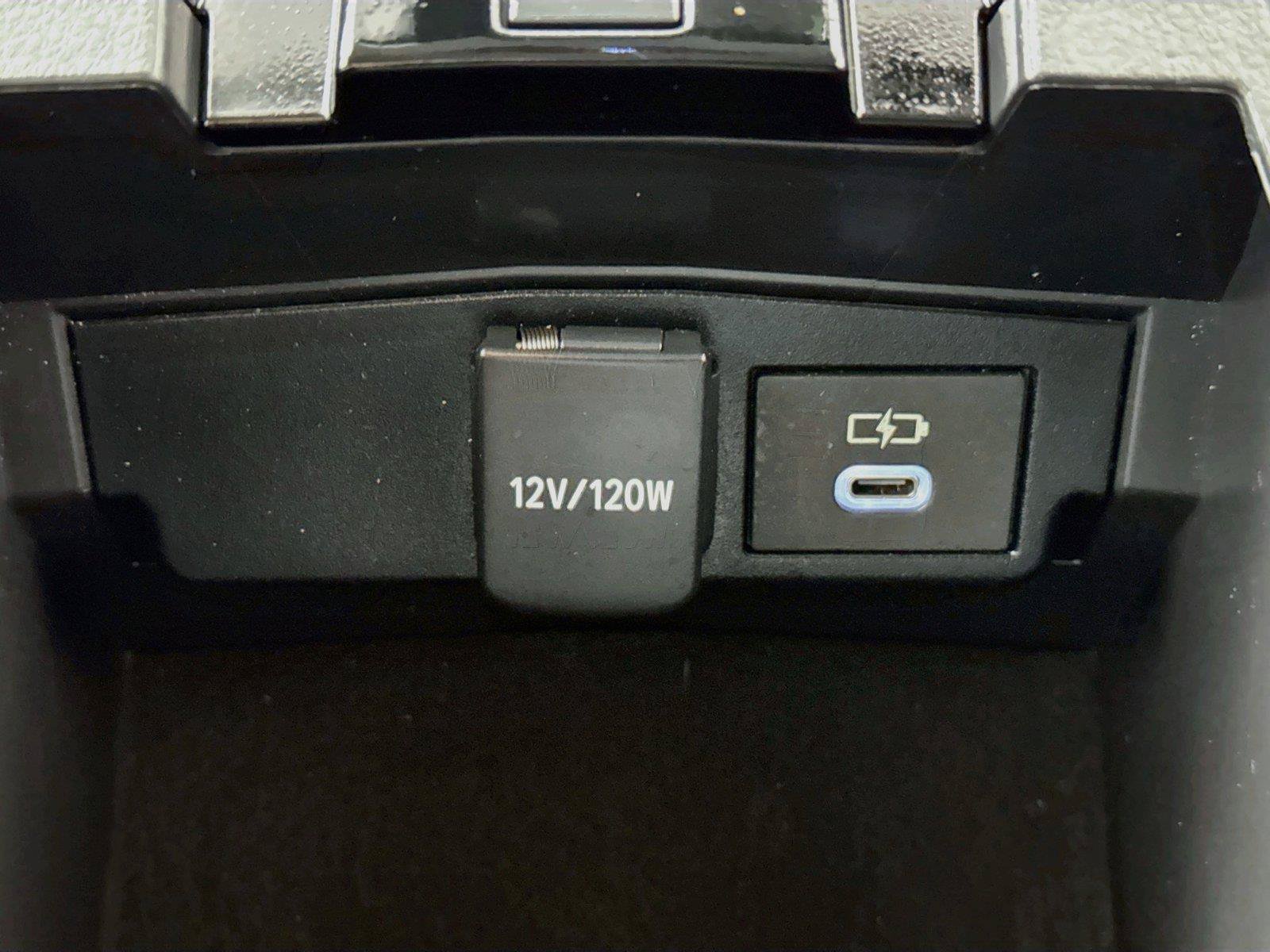Certified 2025 Toyota Corolla Cross XLE FWD image 32