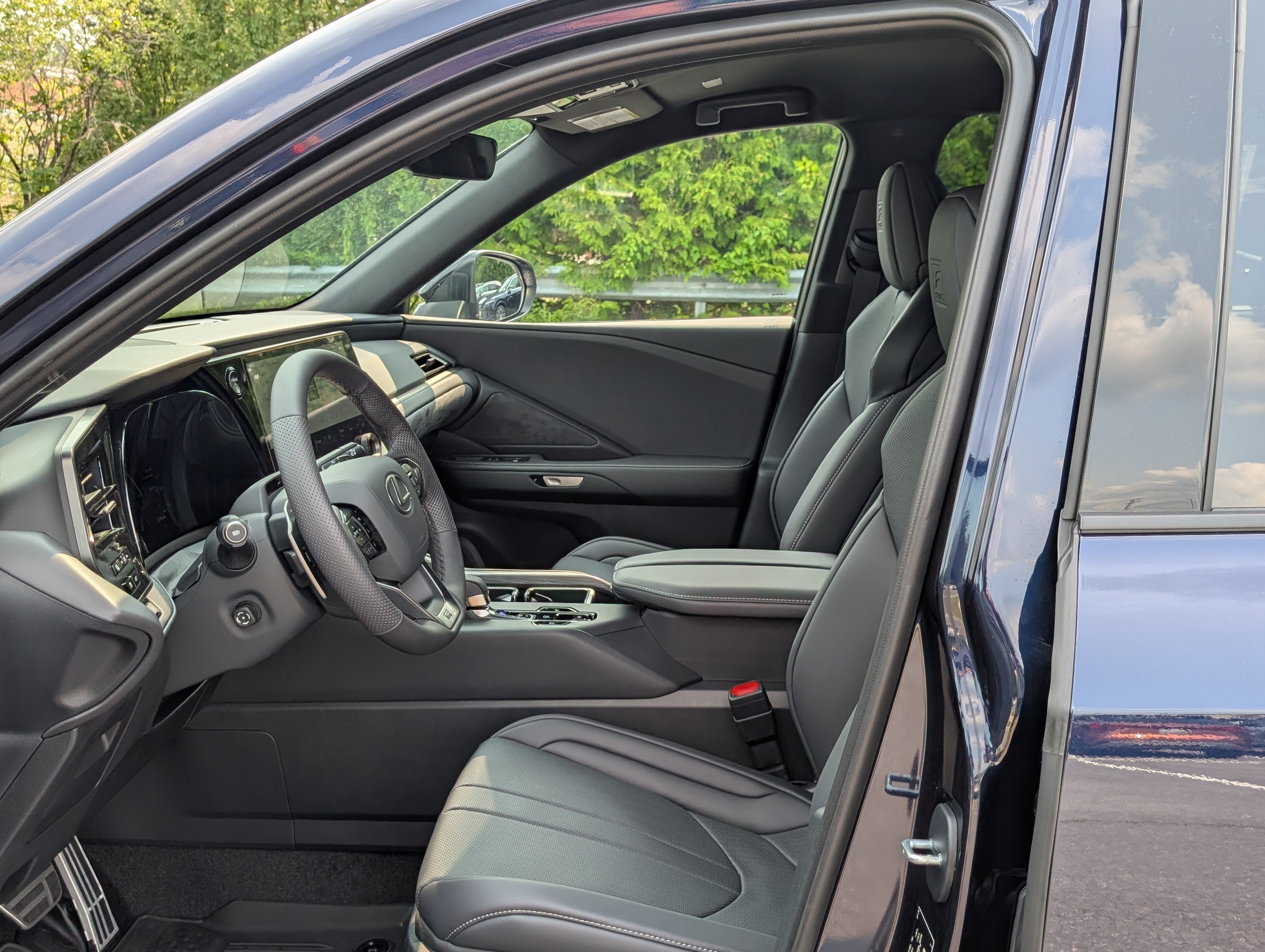 New 2026 Lexus TX 500h AWD w/ Technology Package image 15