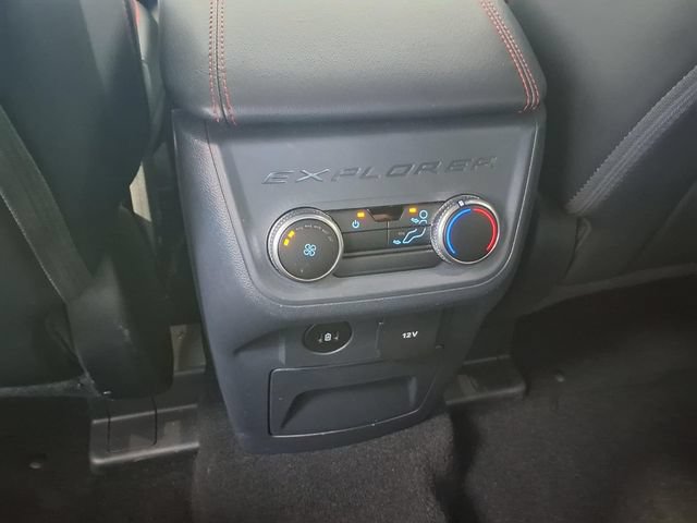 Used 2025 Ford Explorer ST-Line AWD/4WD image 19