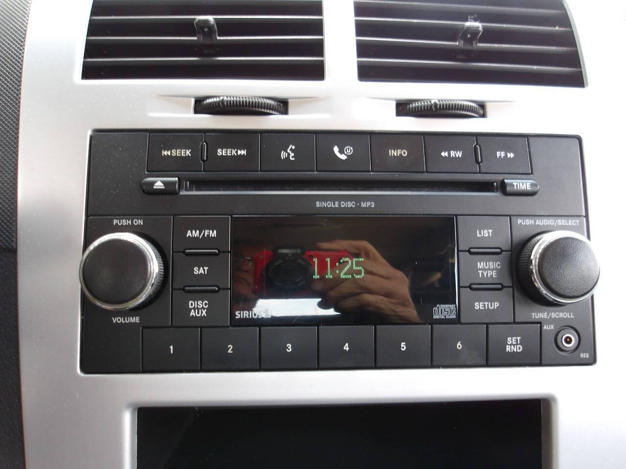 Used 2009 Dodge Caliber SXT FWD image 12