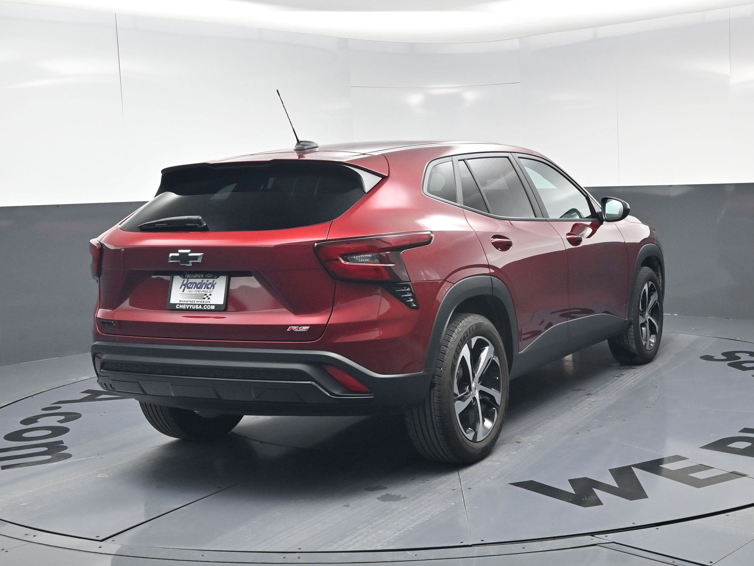 Used 2024 Chevrolet Trax RS w/ Sunroof Package image 9