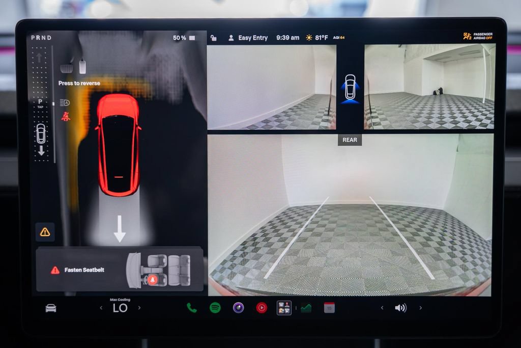 Used 2026 Tesla Model Y 2WD image 39