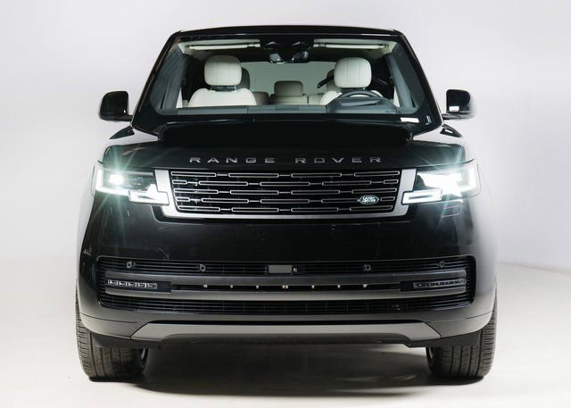 New 2026 Land Rover Range Rover SE image 8