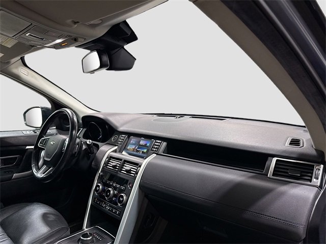 Used 2018 Land Rover Discovery Sport HSE image 32