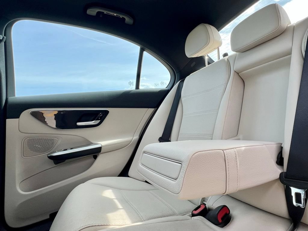 Certified 2024 Mercedes-Benz C 300 4MATIC Sedan image 21
