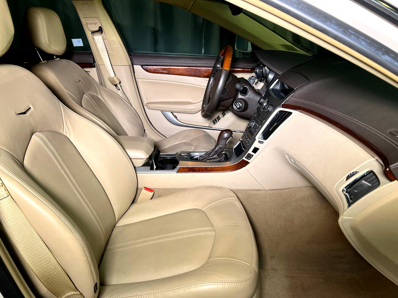 Used 2011 Cadillac CTS Premium image 10
