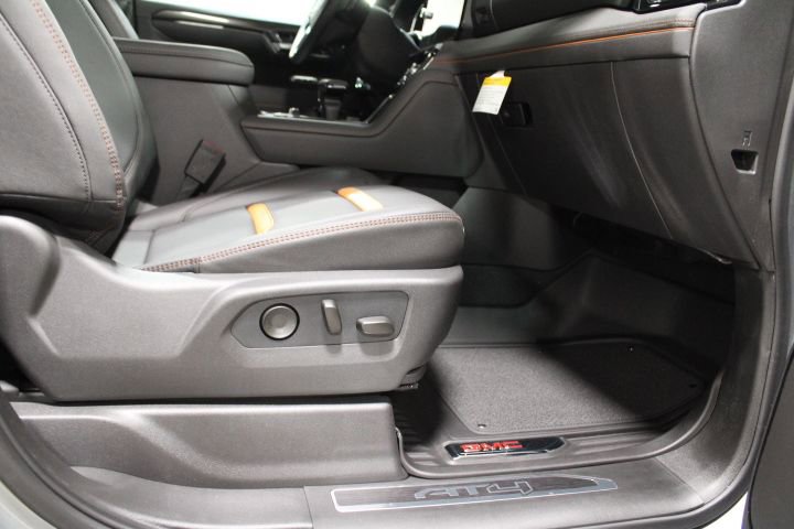 New 2026 GMC Sierra 1500 AT4 w/ AT4 Premium Package image 28