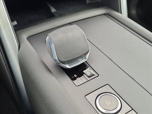 New 2026 Land Rover Discovery Limited Edition AWD/4WD image 19