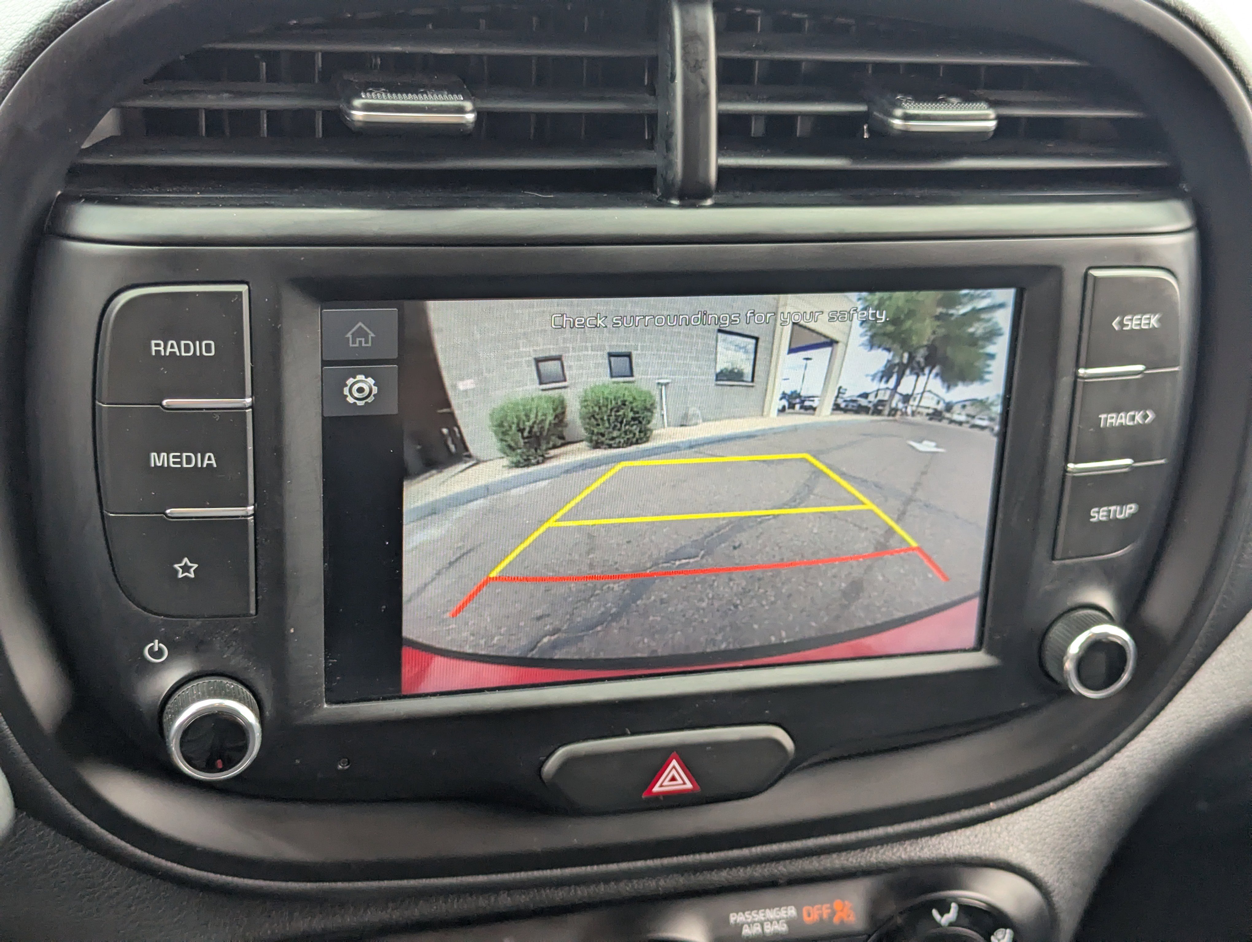 Certified 2025 Kia Soul LX w/ LX Technology Package image 25