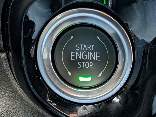 Used 2025 Chevrolet Silverado 1500 LTZ image 25