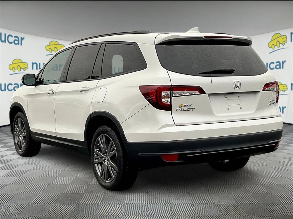 Used 2022 Honda Pilot Sport image 4