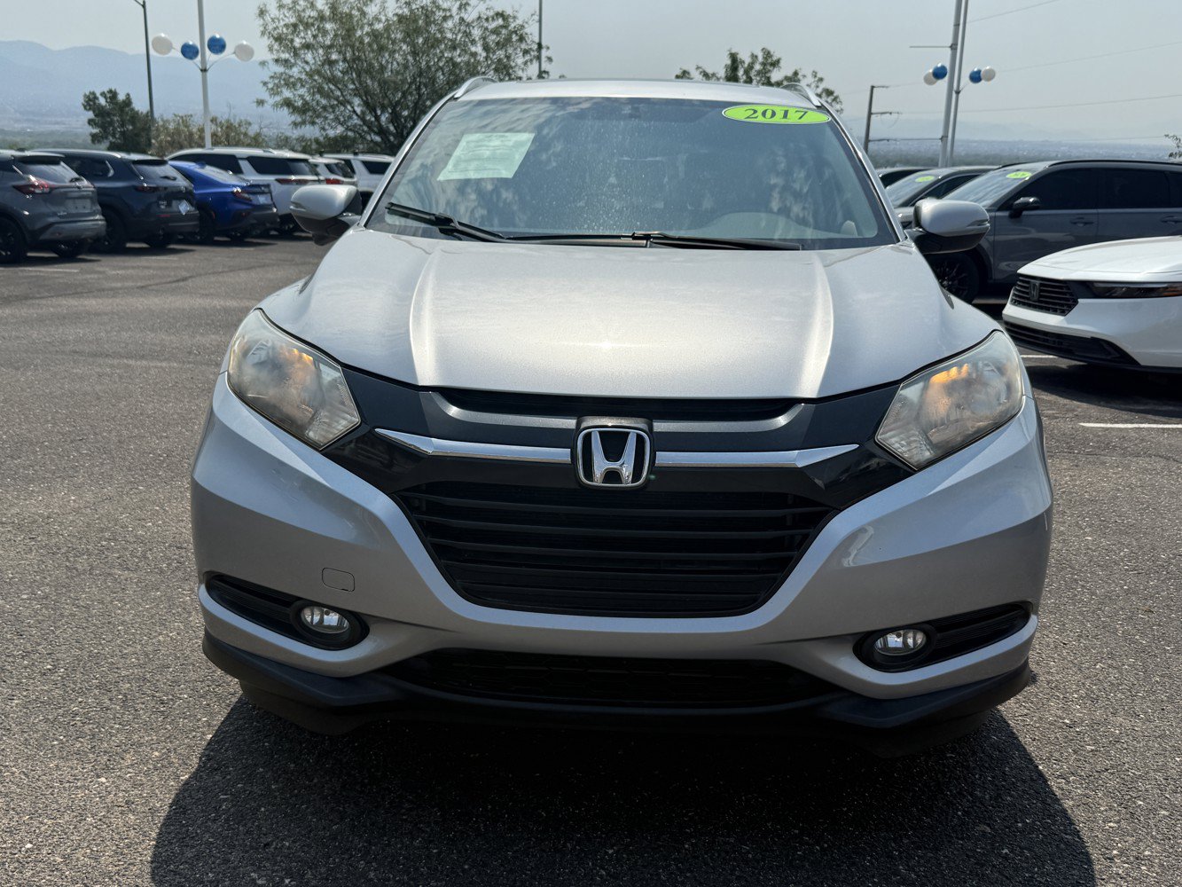Used 2017 Honda HR-V EX-L image 3