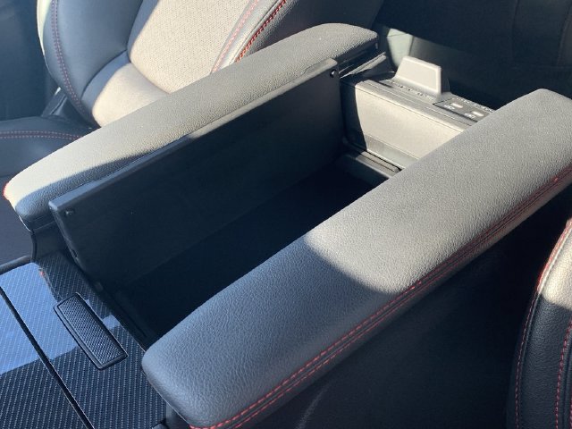 Certified 2025 Toyota Sienna XSE w/ XSE Premium Package AWD/4WD image 12