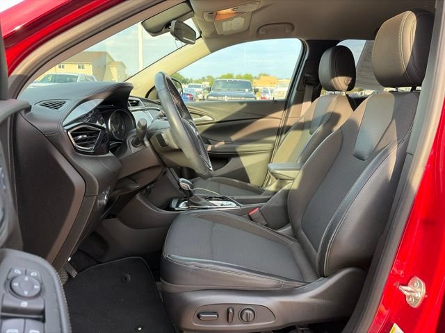 Used 2021 Buick Encore GX Select w/ Sport Touring Package FWD image 9