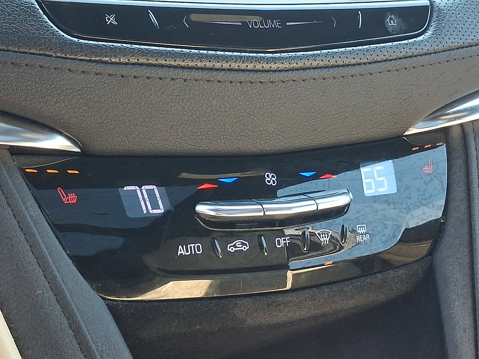 Used 2019 Cadillac XT5 Luxury FWD image 16