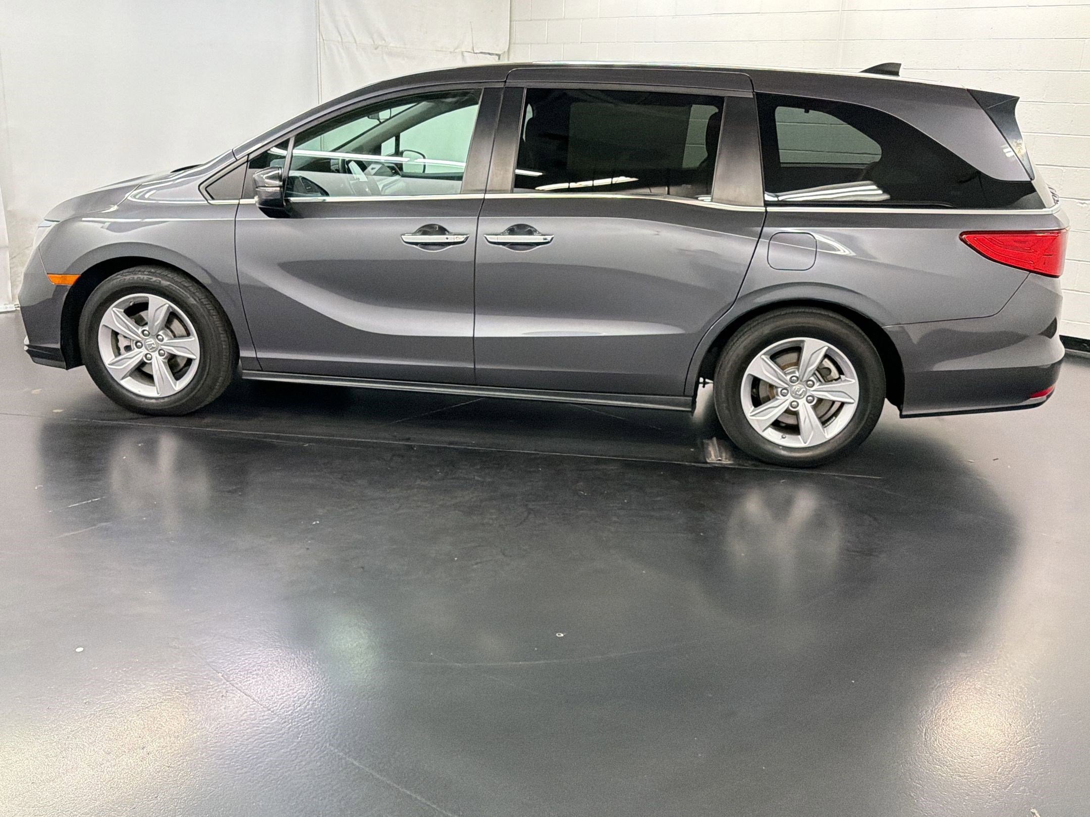 Used 2020 Honda Odyssey EX image 2