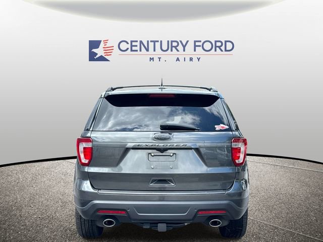 Used 2019 Ford Explorer XLT w/ Equipment Group 202A AWD/4WD image 3