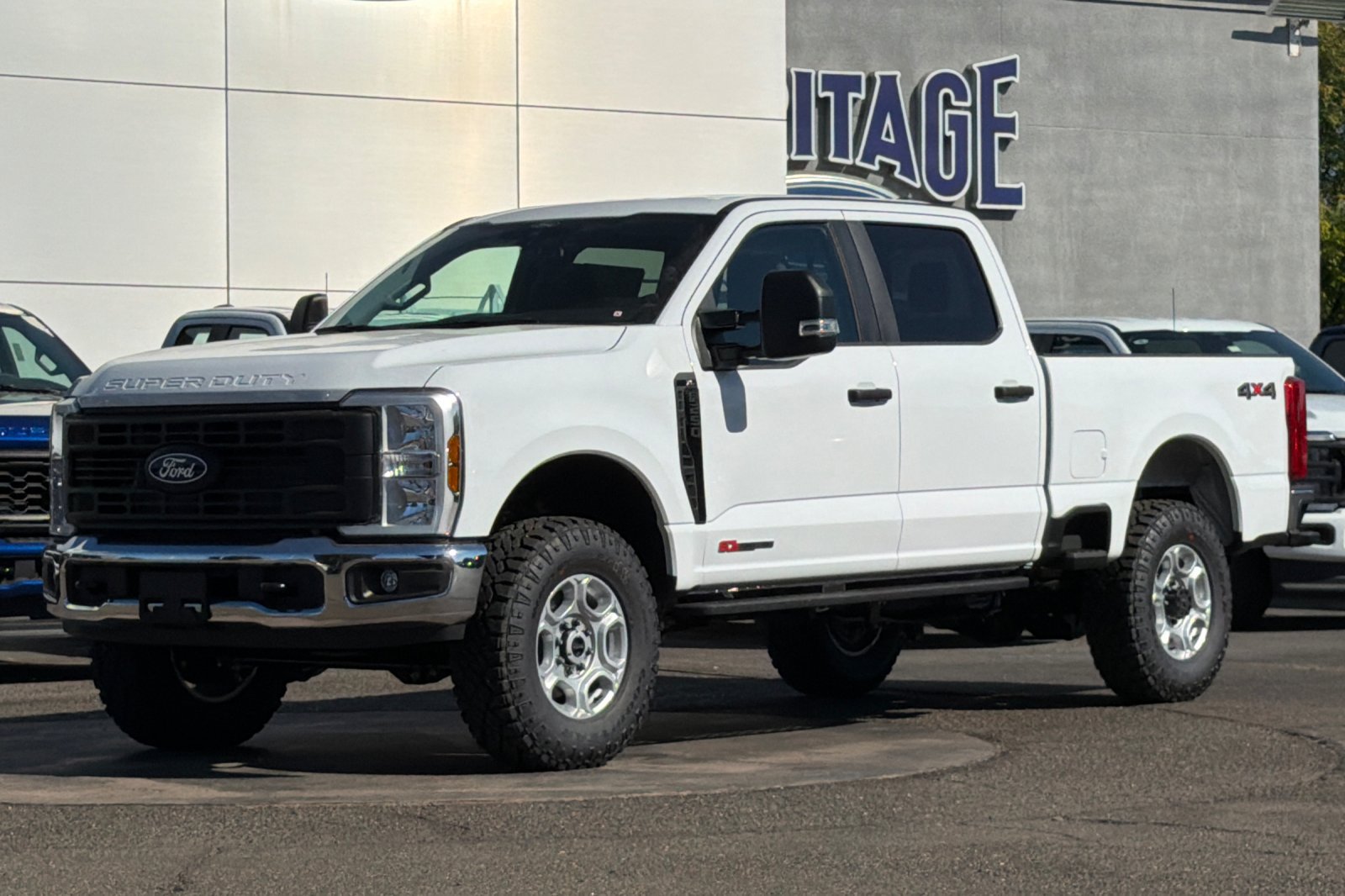 New 2027 Ford F250 XL w/ XL Off-Road 35" Tire Pakckage AWD/4WD image 8