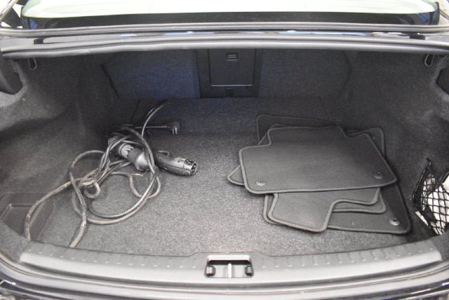 Used 2022 Volvo S60 T8 R-Design Expression w/ Premium Package AWD/4WD image 16
